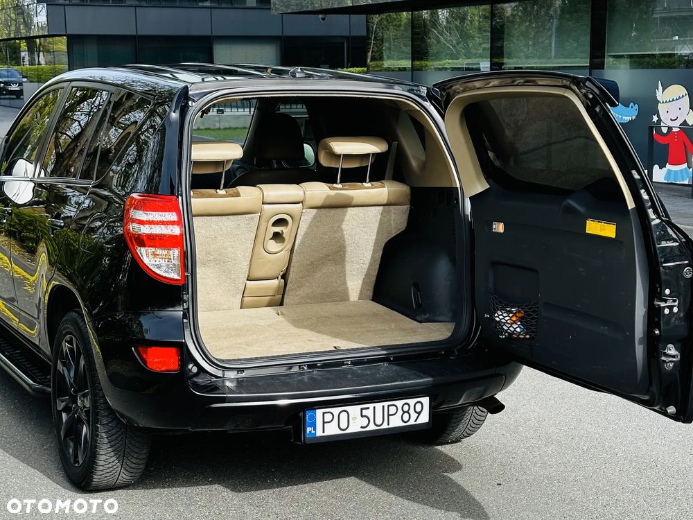 Toyota RAV4 - 7