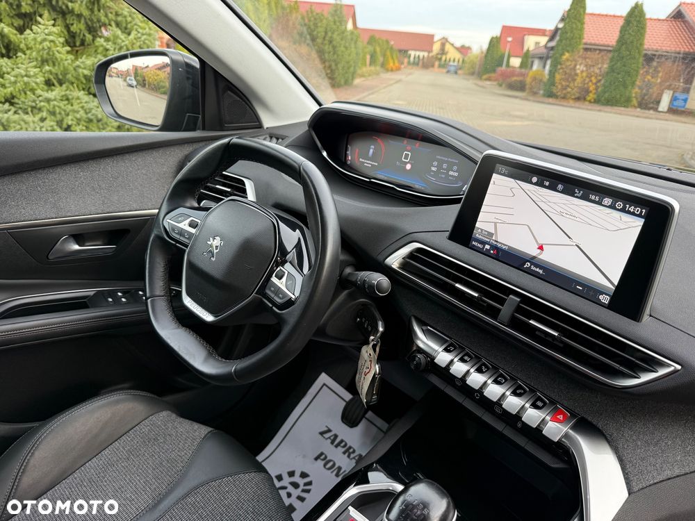 Peugeot 5008 1.5 BlueHDi Allure S&S - 36