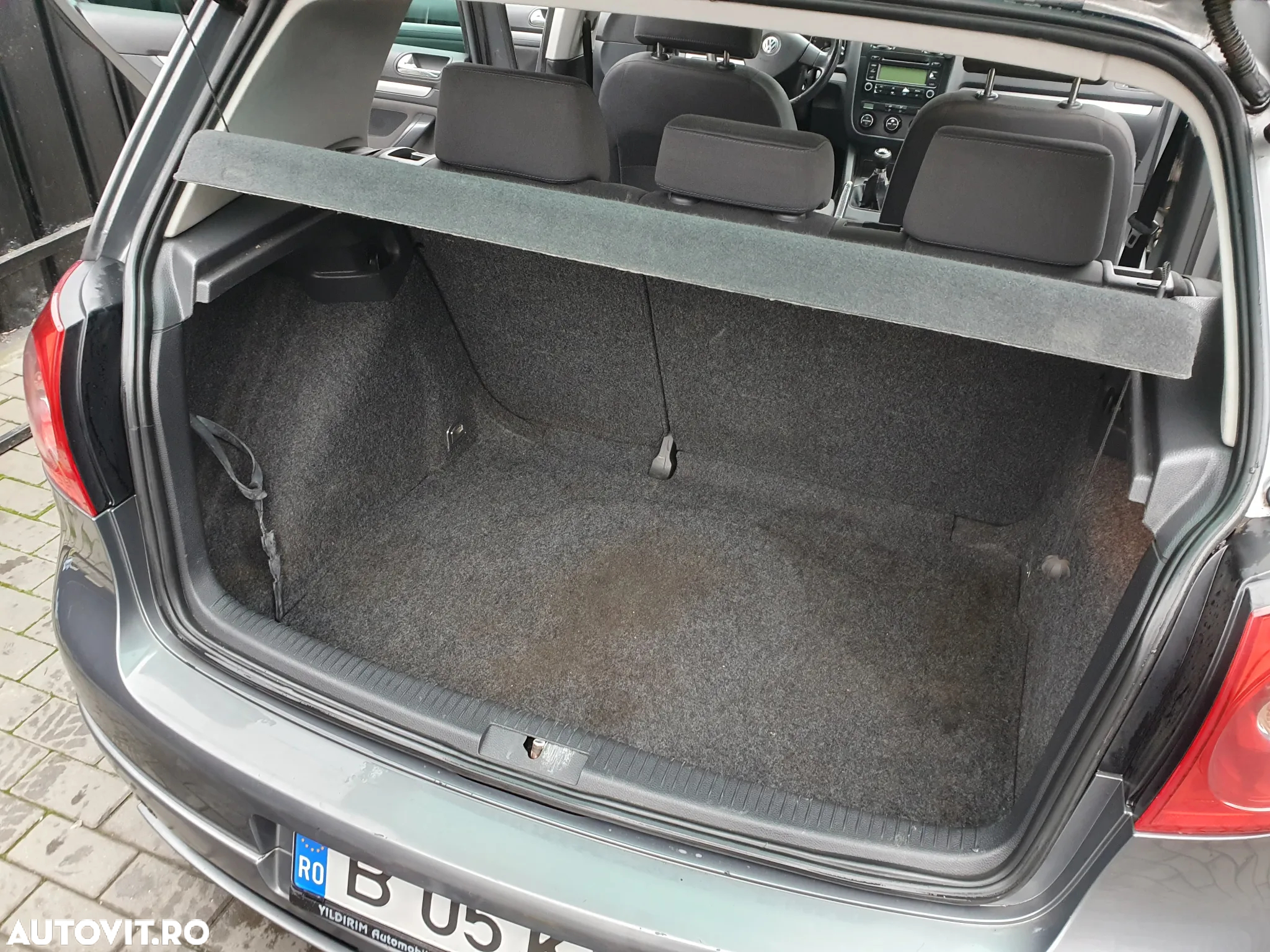 Volkswagen Golf 2.0 FSI Sportline - 19