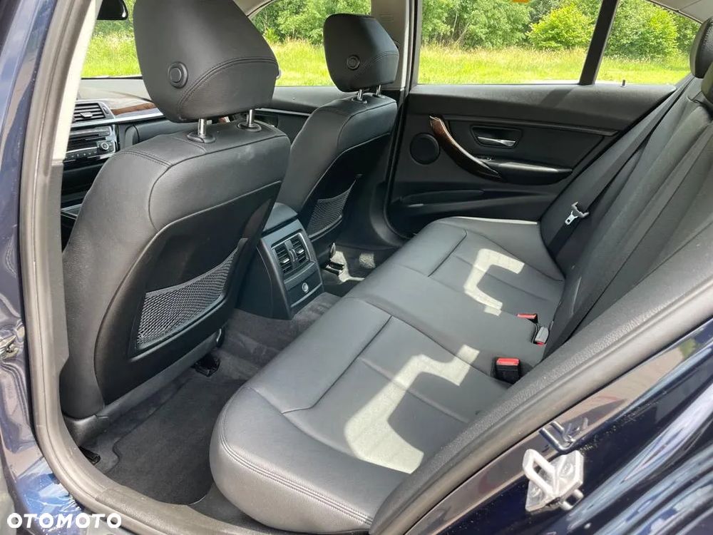 BMW Seria 3 - 26