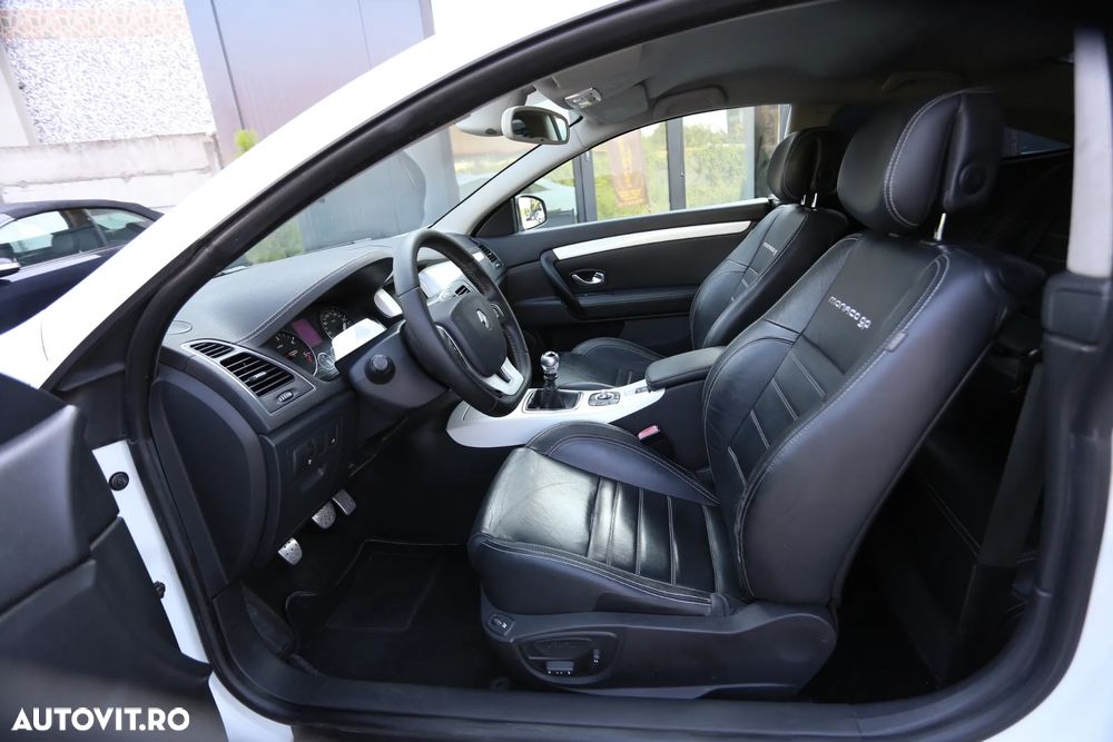 Renault Laguna - 12