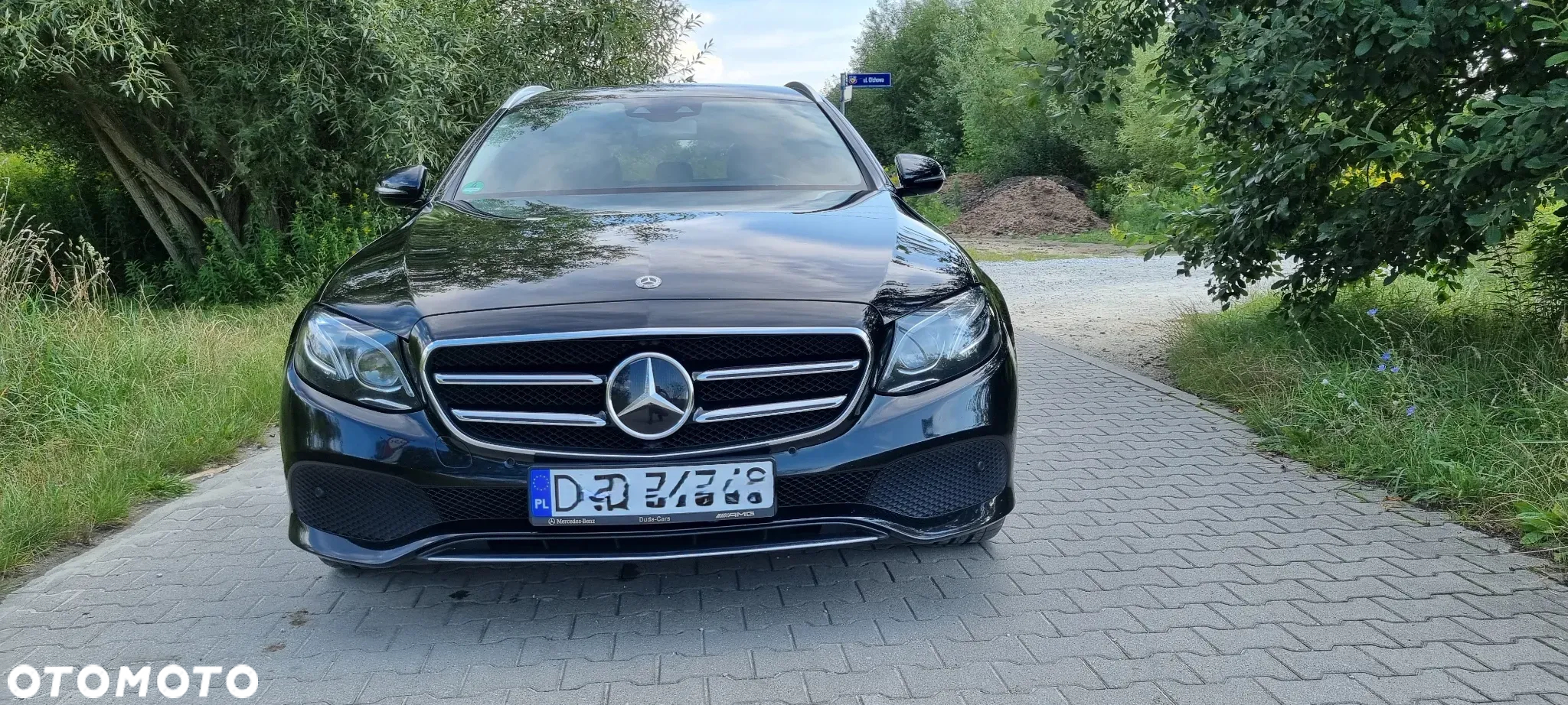Mercedes-Benz Klasa E 400 d 4Matic T 9G-TRONIC Avantgarde - 6