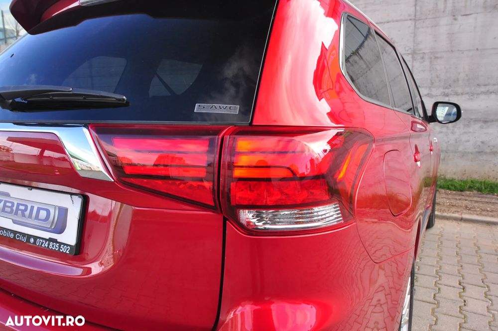 Mitsubishi Outlander 2.4 4WD CVT Intense - 24