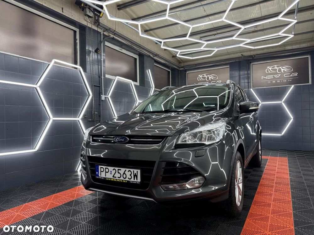 Ford Kuga 1.5 EcoBoost 2x4 Titanium - 4