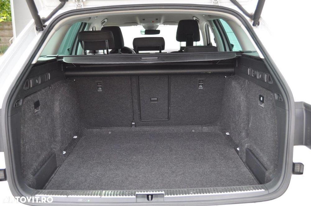 Skoda Superb 2.0 TDI DSG Style - 40