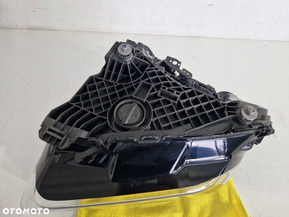 lampa prawy przód prawa przednia porsche taycan 9j1 eu - 16