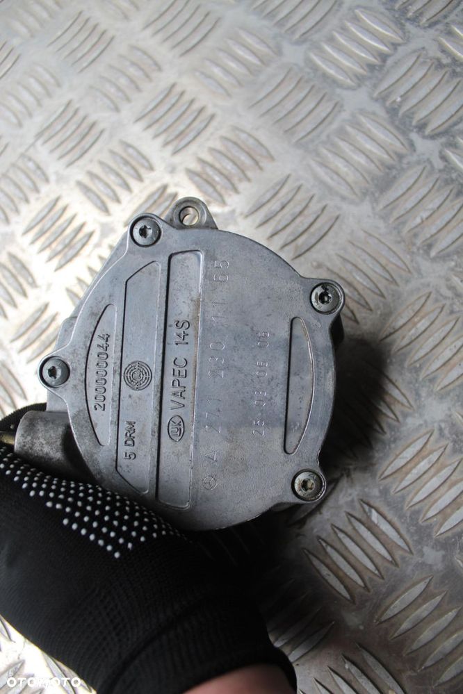 POMPA VACU VACUM MERCEDES W203 1.8 K A2712301165 - 4