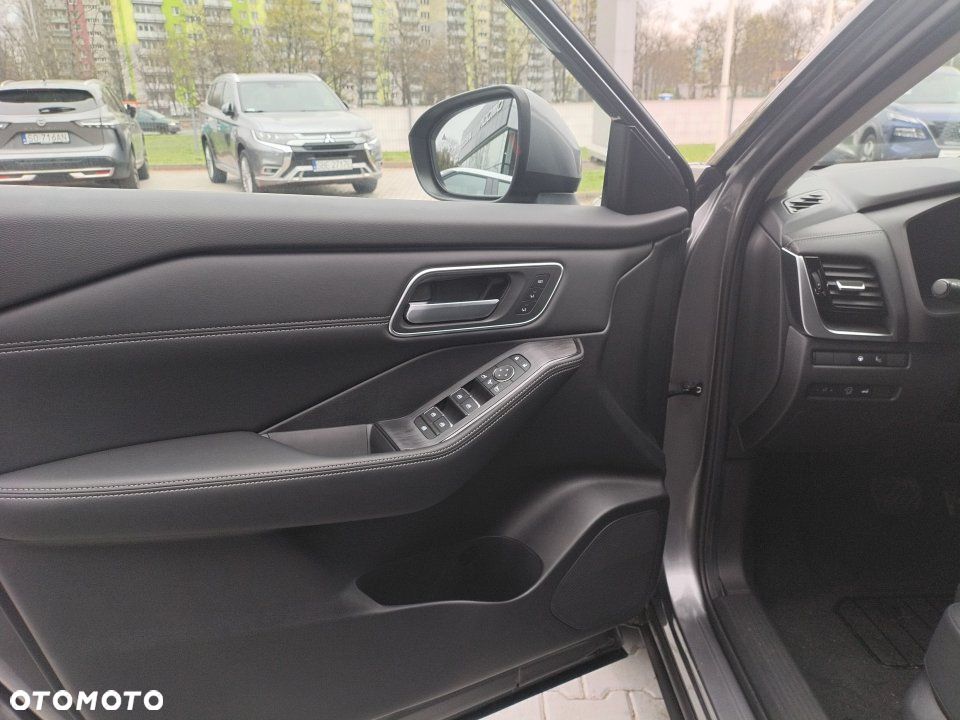 Nissan X-Trail - 12