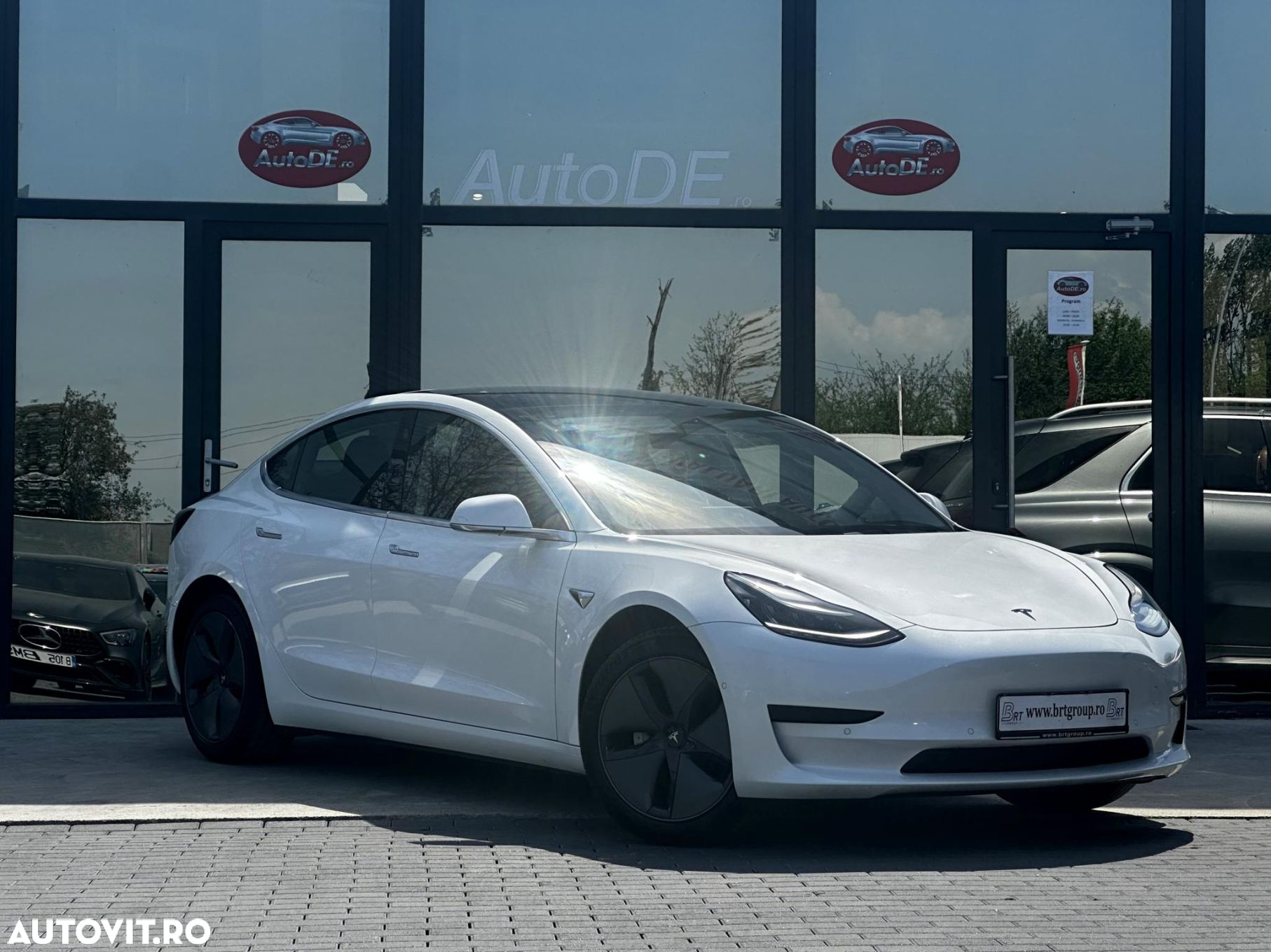 Tesla Model 3 - 2