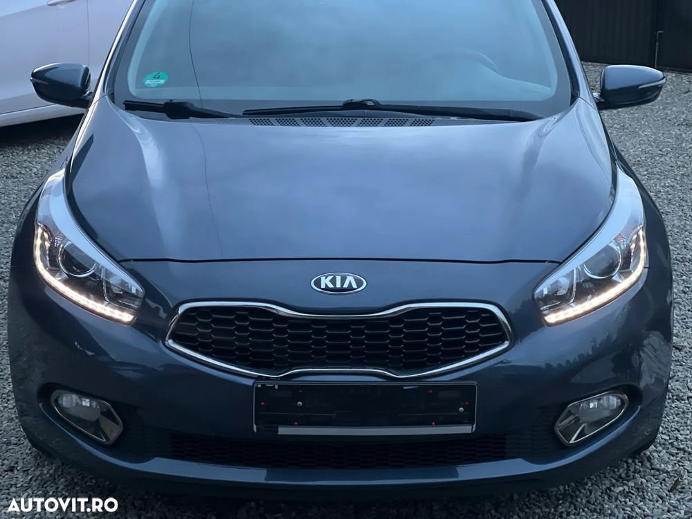 Kia Ceed 1.6 CRDi 128 Platinum Edition - 2