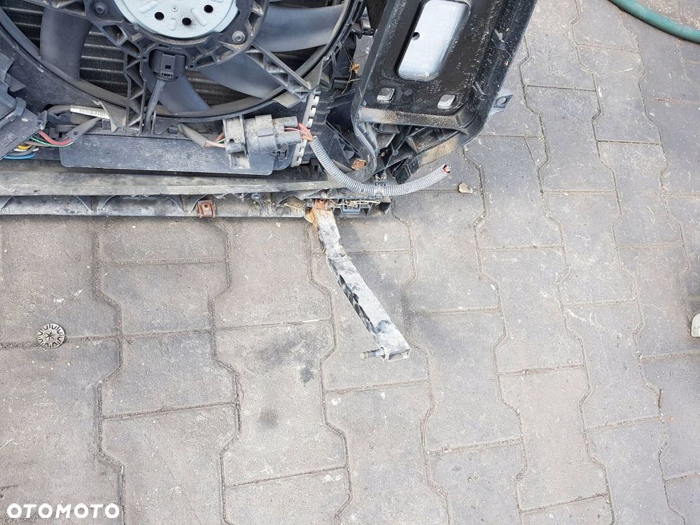 AUDI A4 B8 LIFT 11-15r 2.0 TDI PAS PRZEDNI CHŁODNICE WENTYLATORY MANUAL - 9