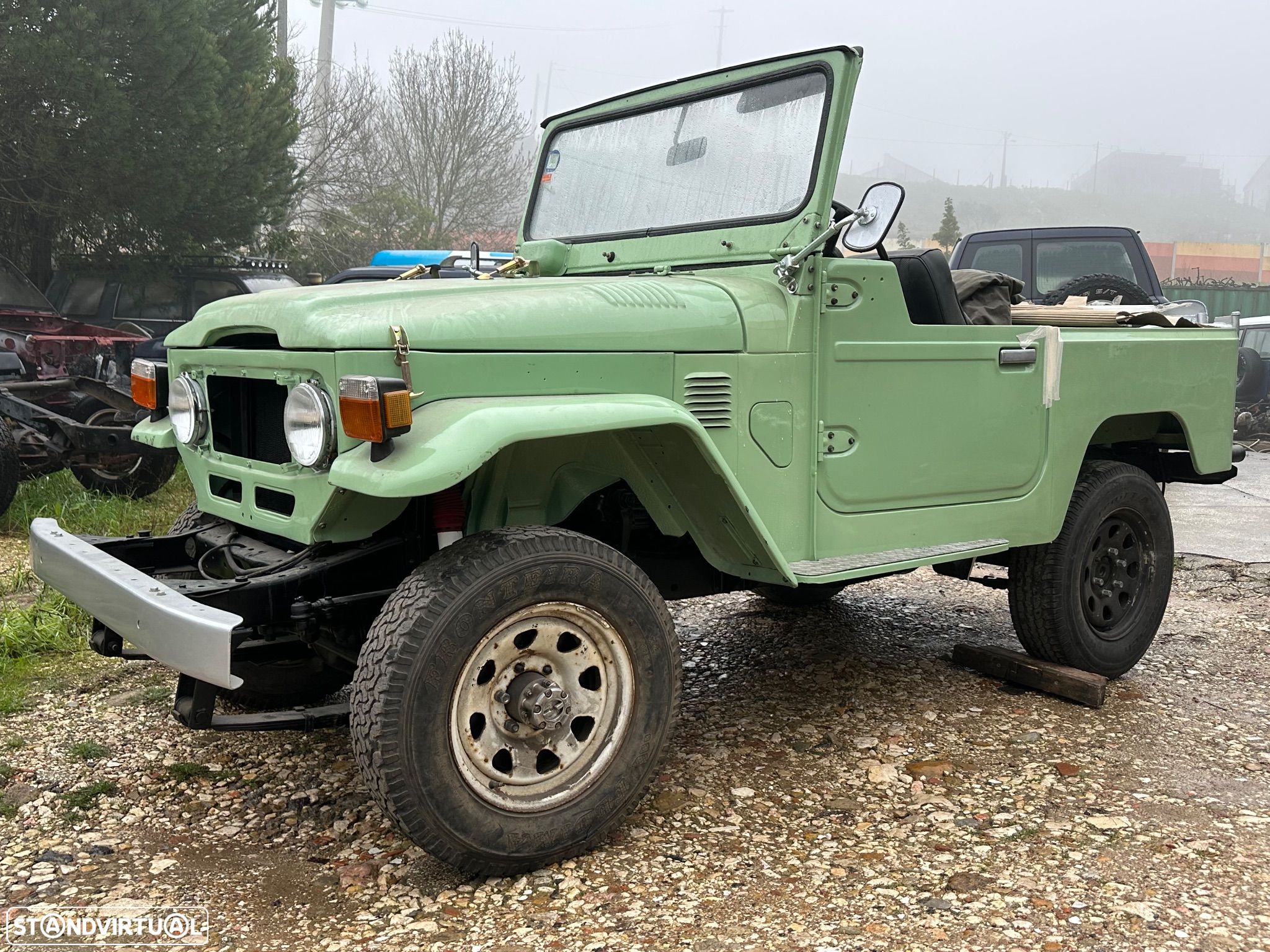 Toyota Land Cruiser - 1