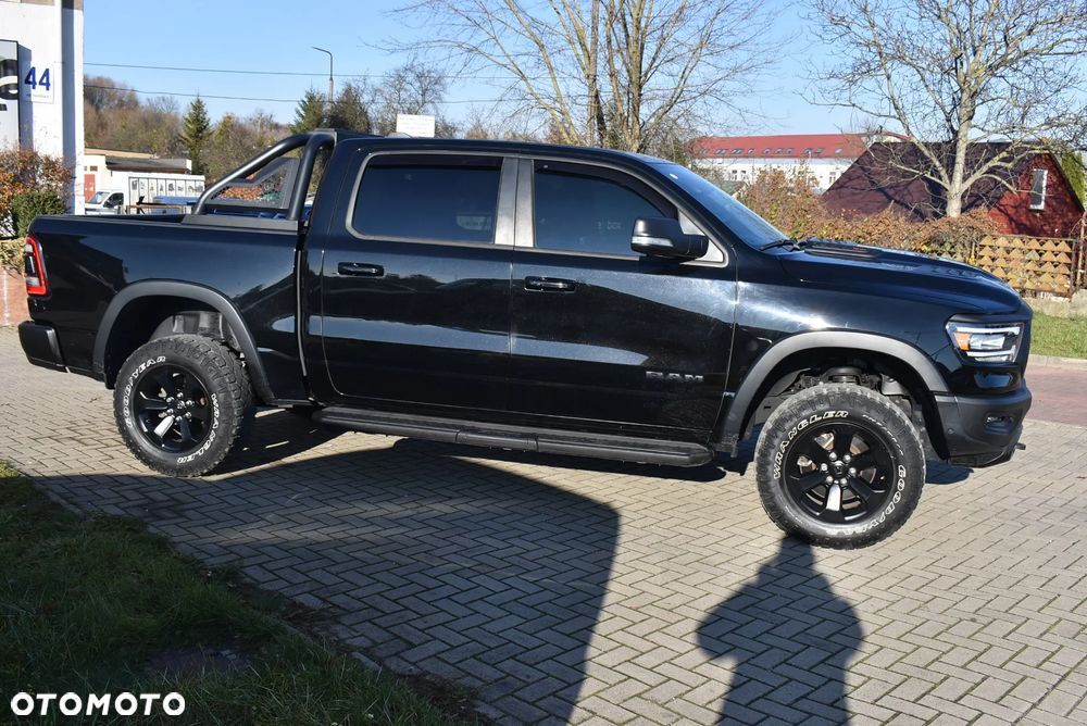 Dodge RAM - 4