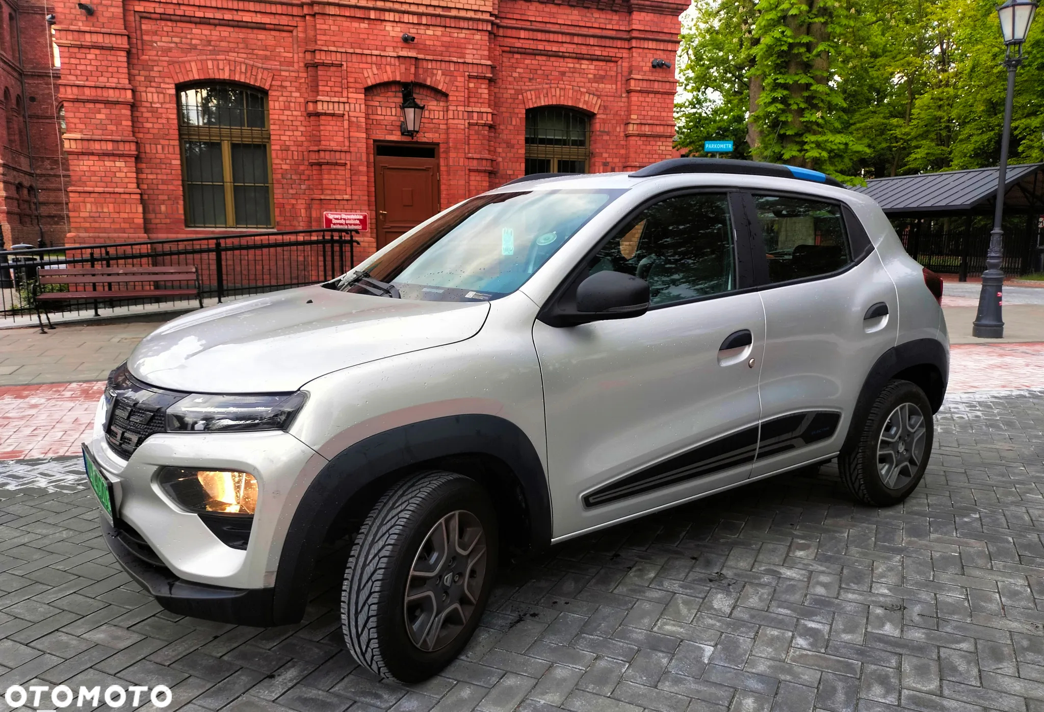 Dacia Spring - 4