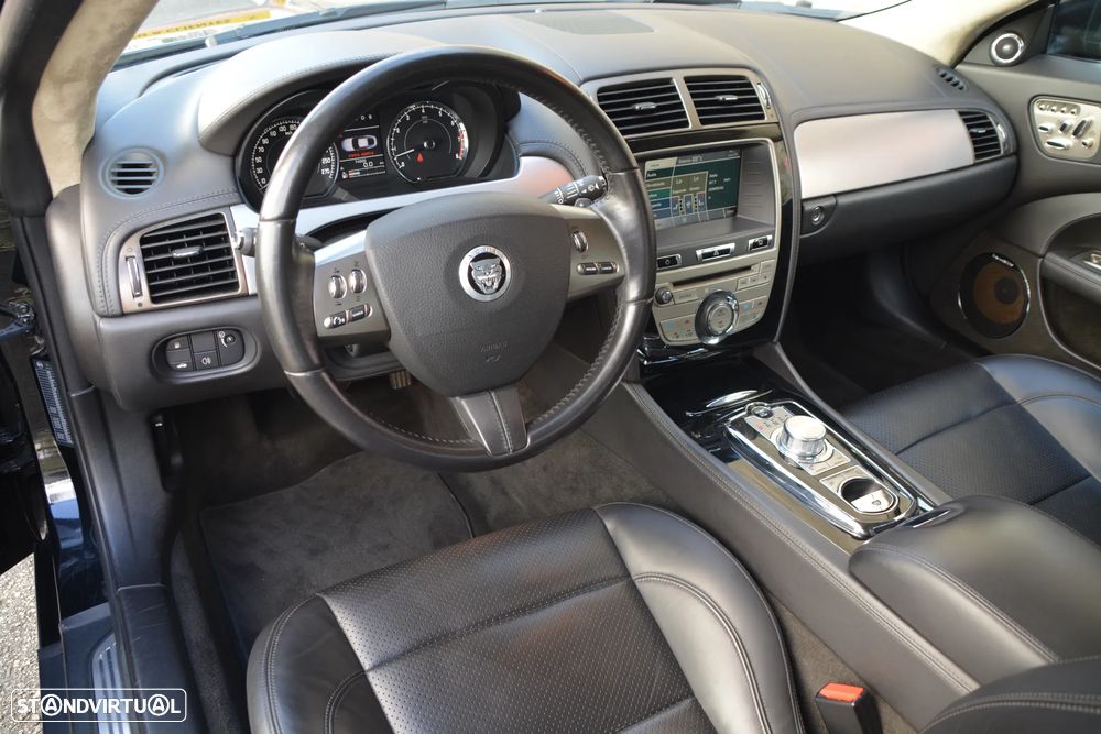 Jaguar XK 5.0 V8 Portfolio - 21