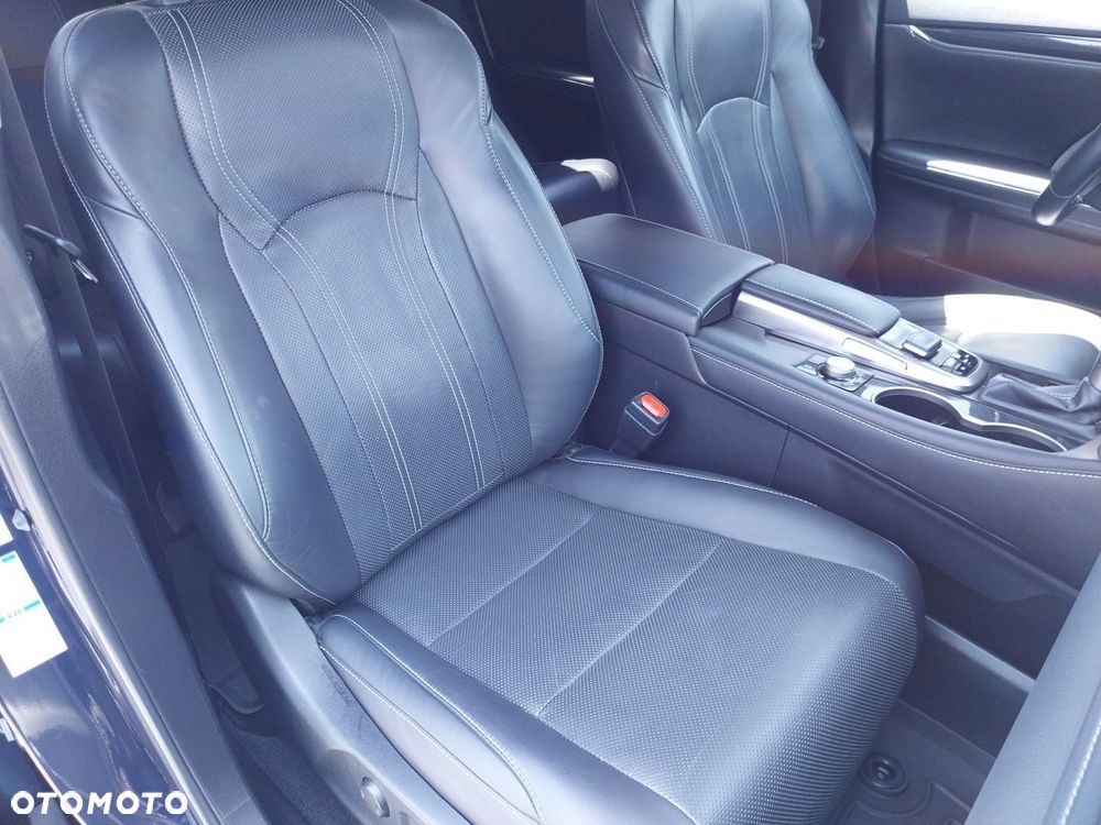 Lexus RX - 13