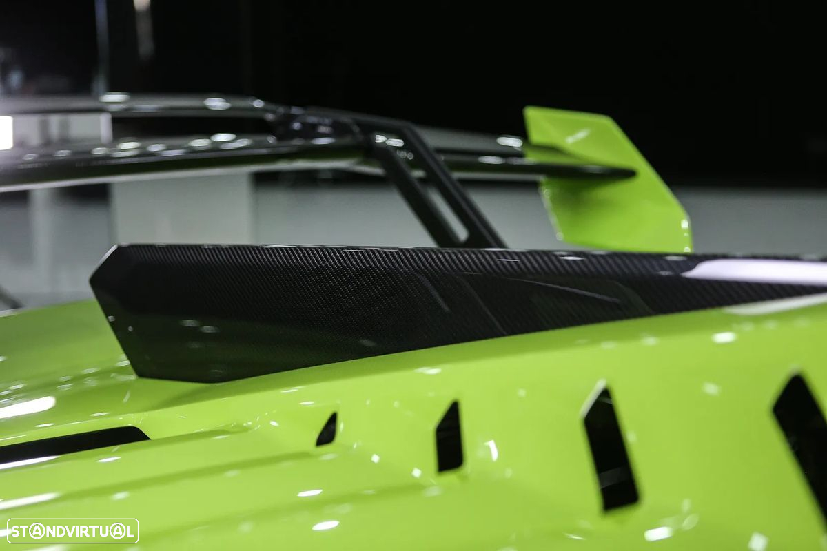 Lamborghini Huracán STO - 15