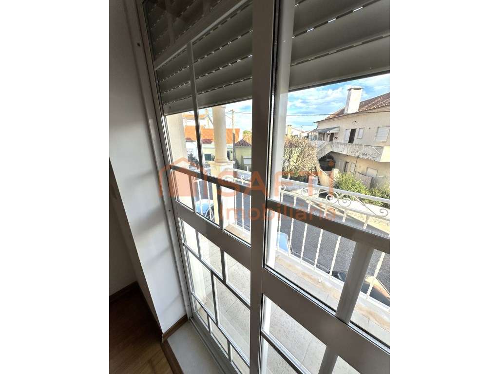 Apartamento T3 com garagem - Grande imagem: 4/9