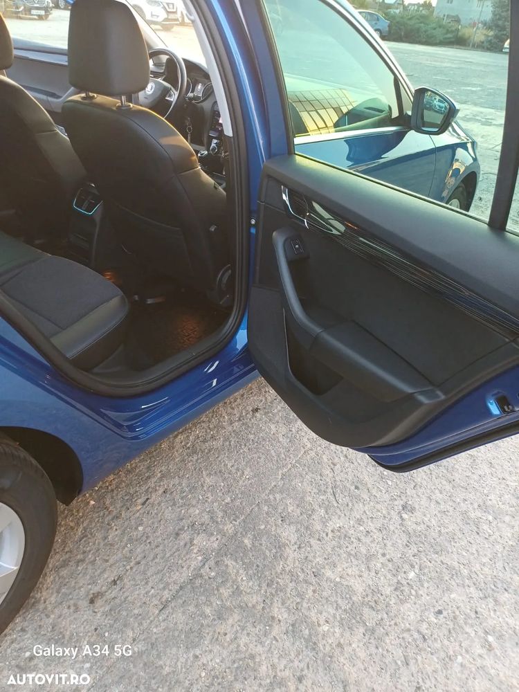 Skoda Octavia Combi Diesel 1.6 TDI Style - 13