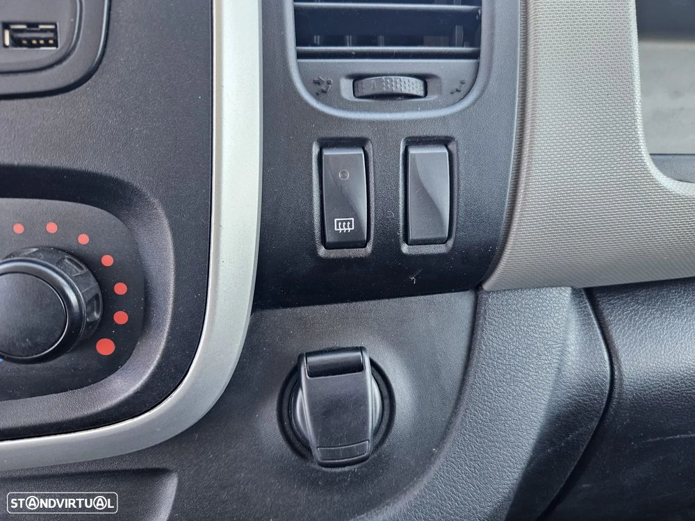 Renault Trafic 1.6 dCi - Caixa Isotérmica e Motor de Frio - 31