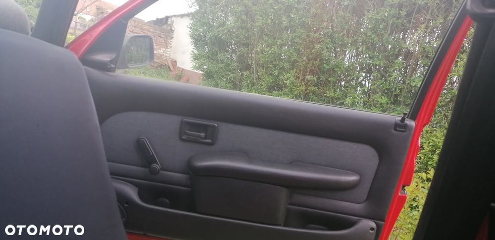 Peugeot 106 - 9