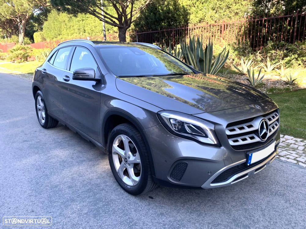 Mercedes-Benz GLA 180 d Urban - 3