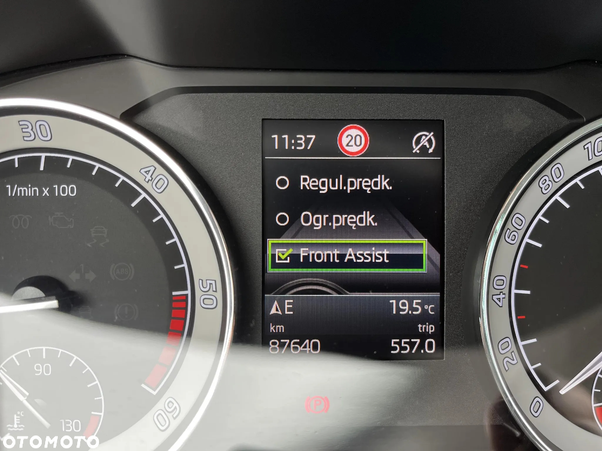 Skoda Superb Combi 2.0 TDI Style - 34