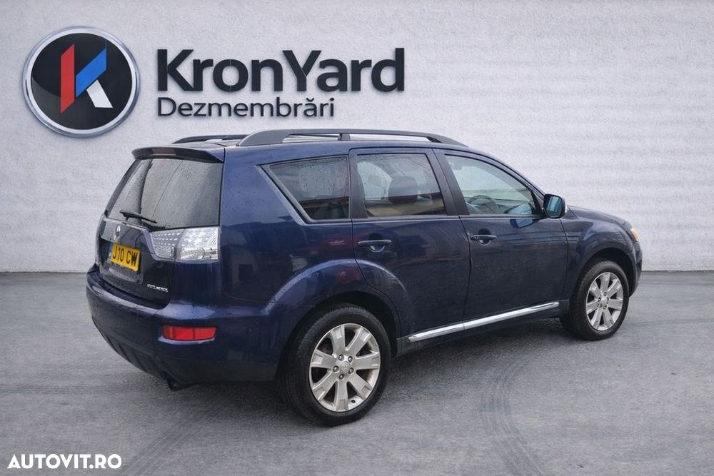 Dezmembrari dezmembrez  Mitsubishi Outlander Facelift 2.2 Diesel 2006-2012 - 2