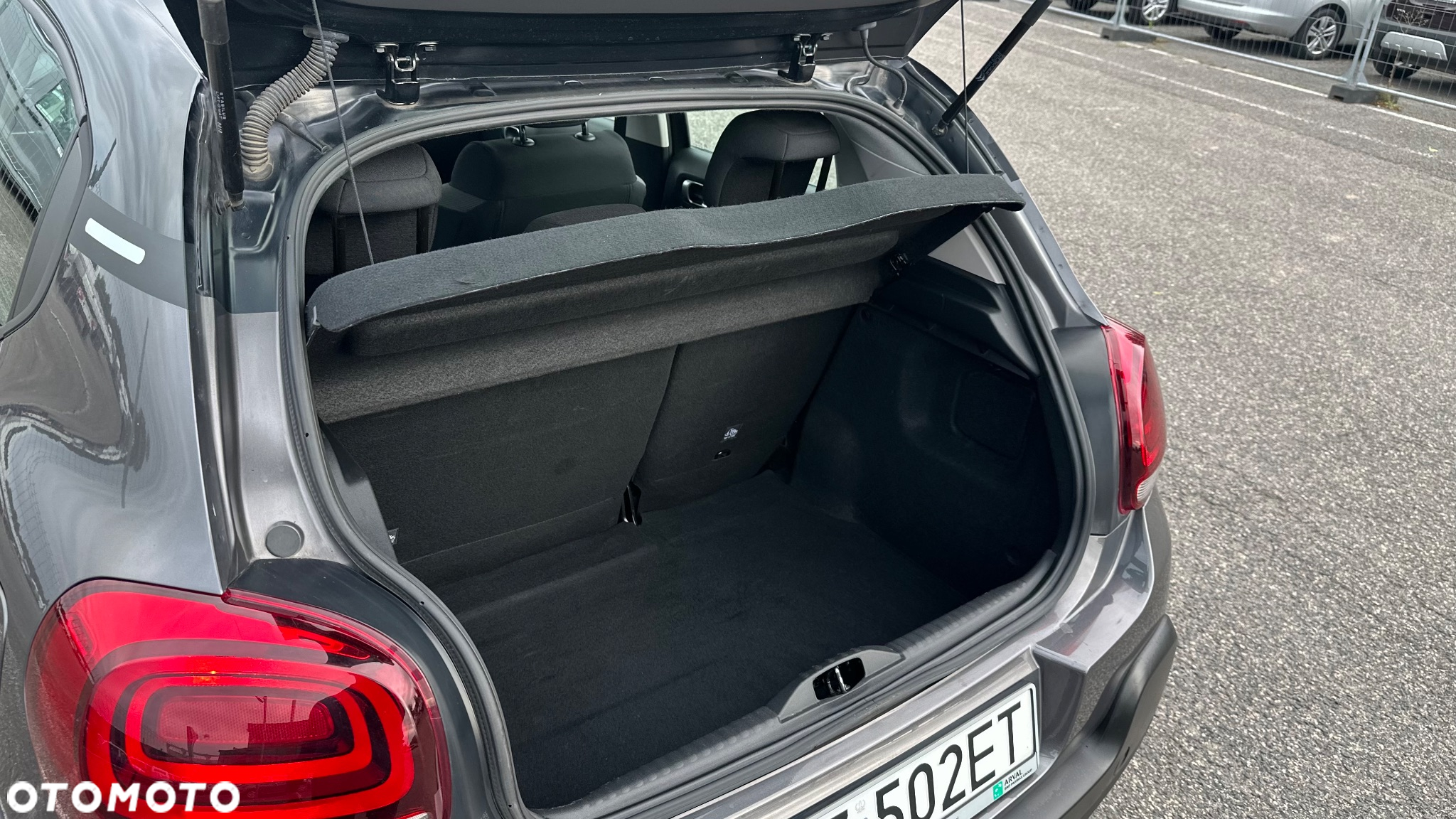 Citroën C3 1.2 PureTech Shine S&S EAT6 - 9