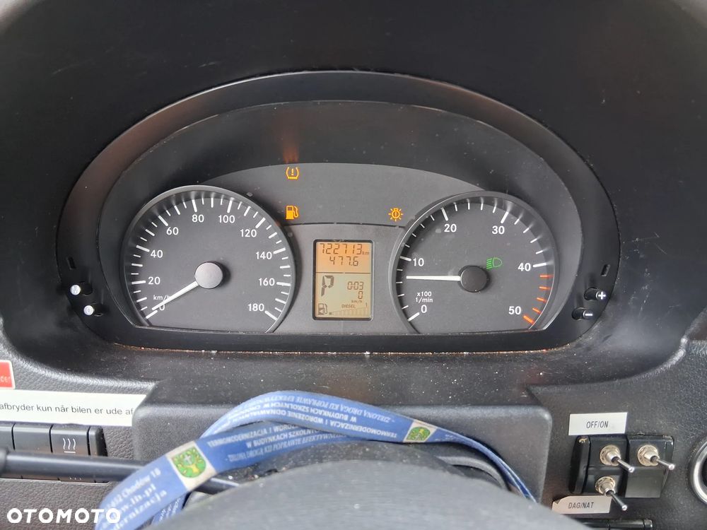 Mercedes-Benz Sprinter - 20