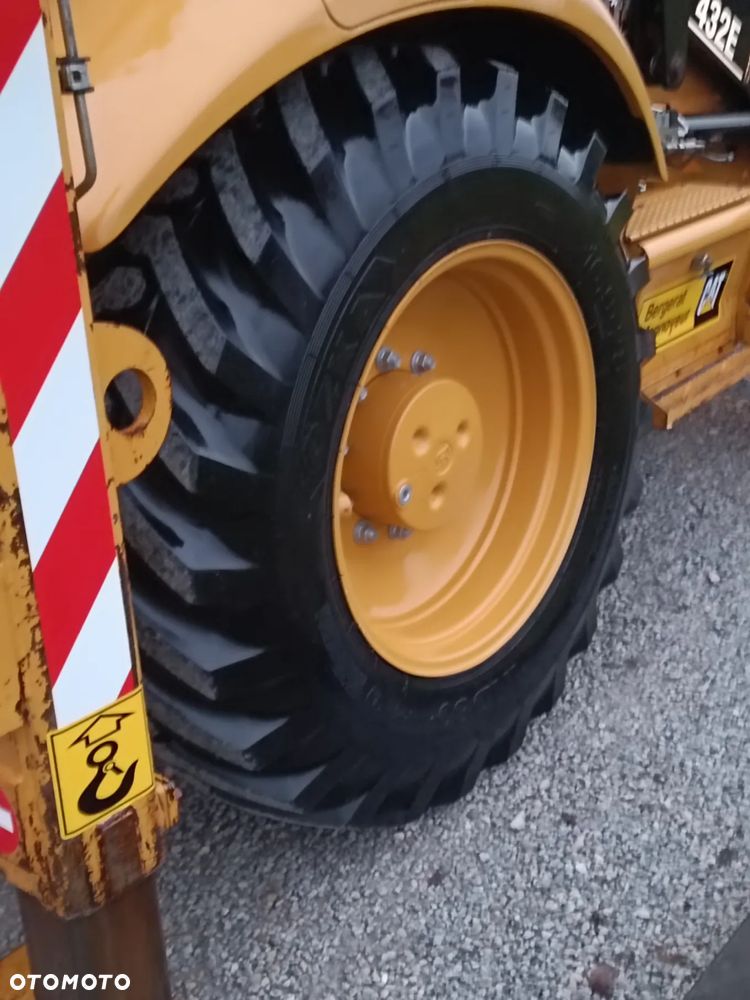 Caterpillar 432 E - 18
