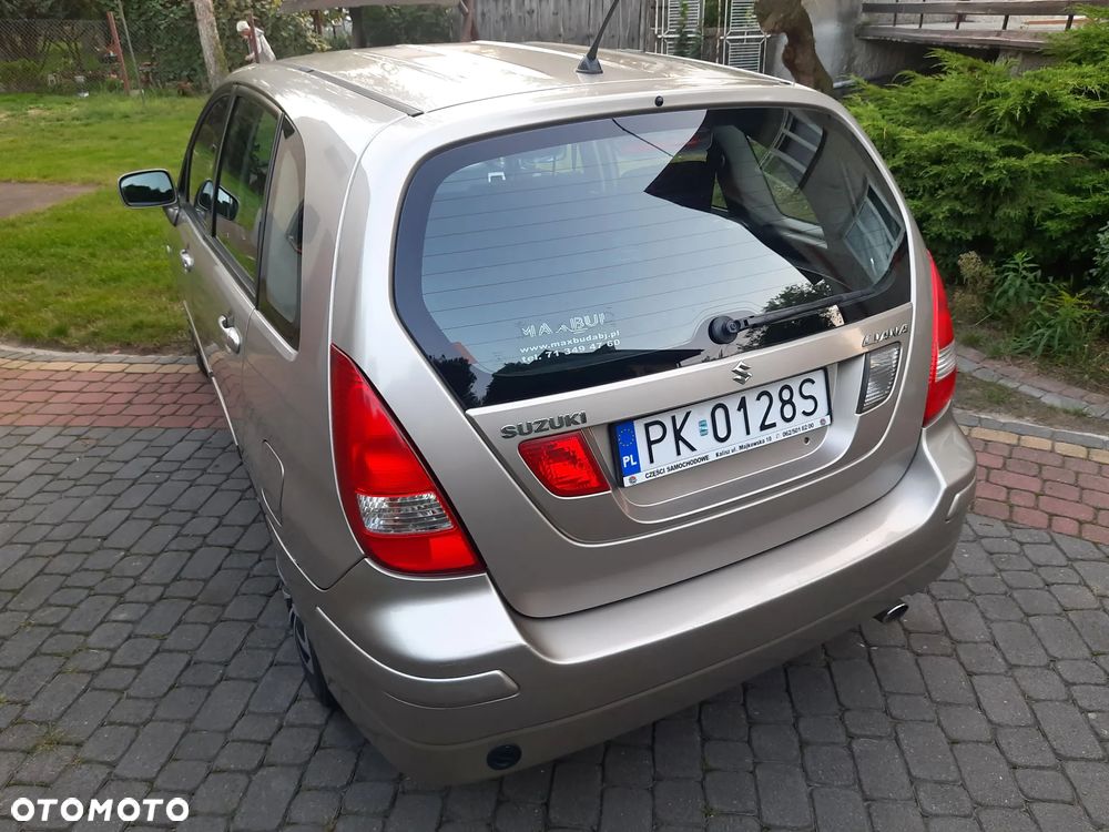 Suzuki Liana 1.6 Comfort - 11