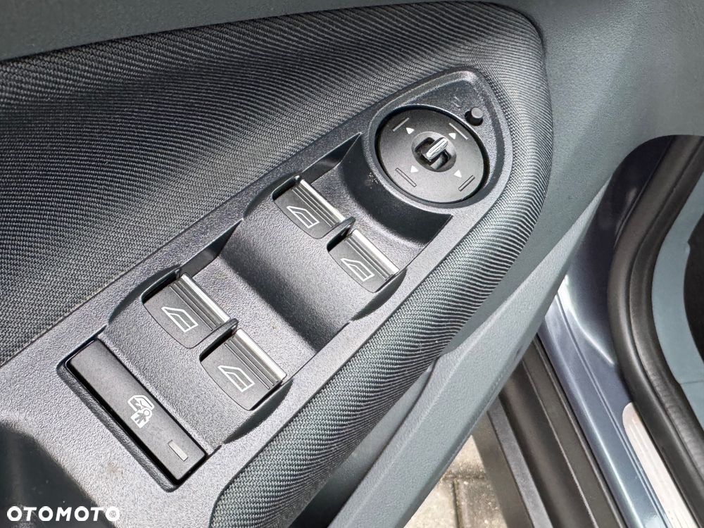 Ford Grand C-MAX 1.6 TDCi Titanium - 32