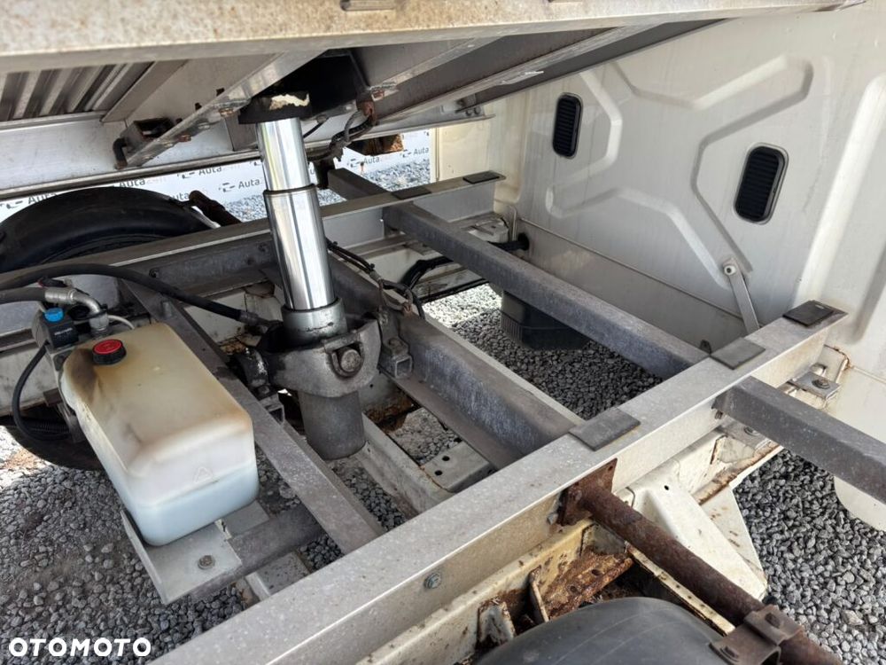 Volkswagen T5 Transporter Kiper - 16