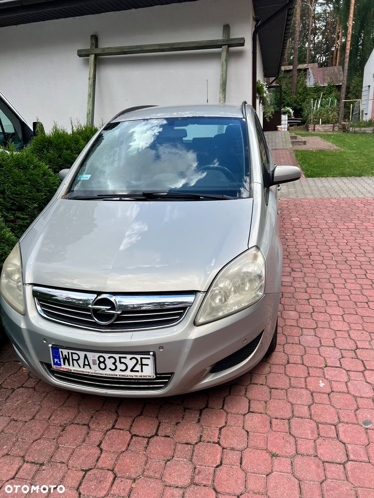 Opel Zafira 1.8 Cosmo - 8