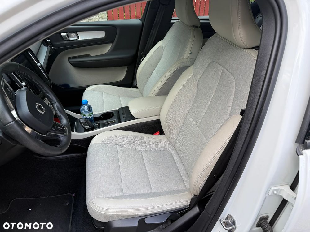 Volvo XC 40 T4 Momentum - 3
