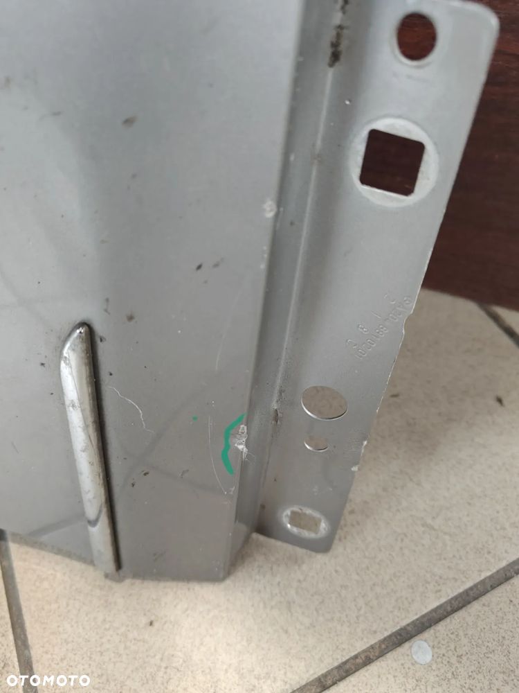 Mercedes C Klasa W204 prawy błotnik przedni - 4