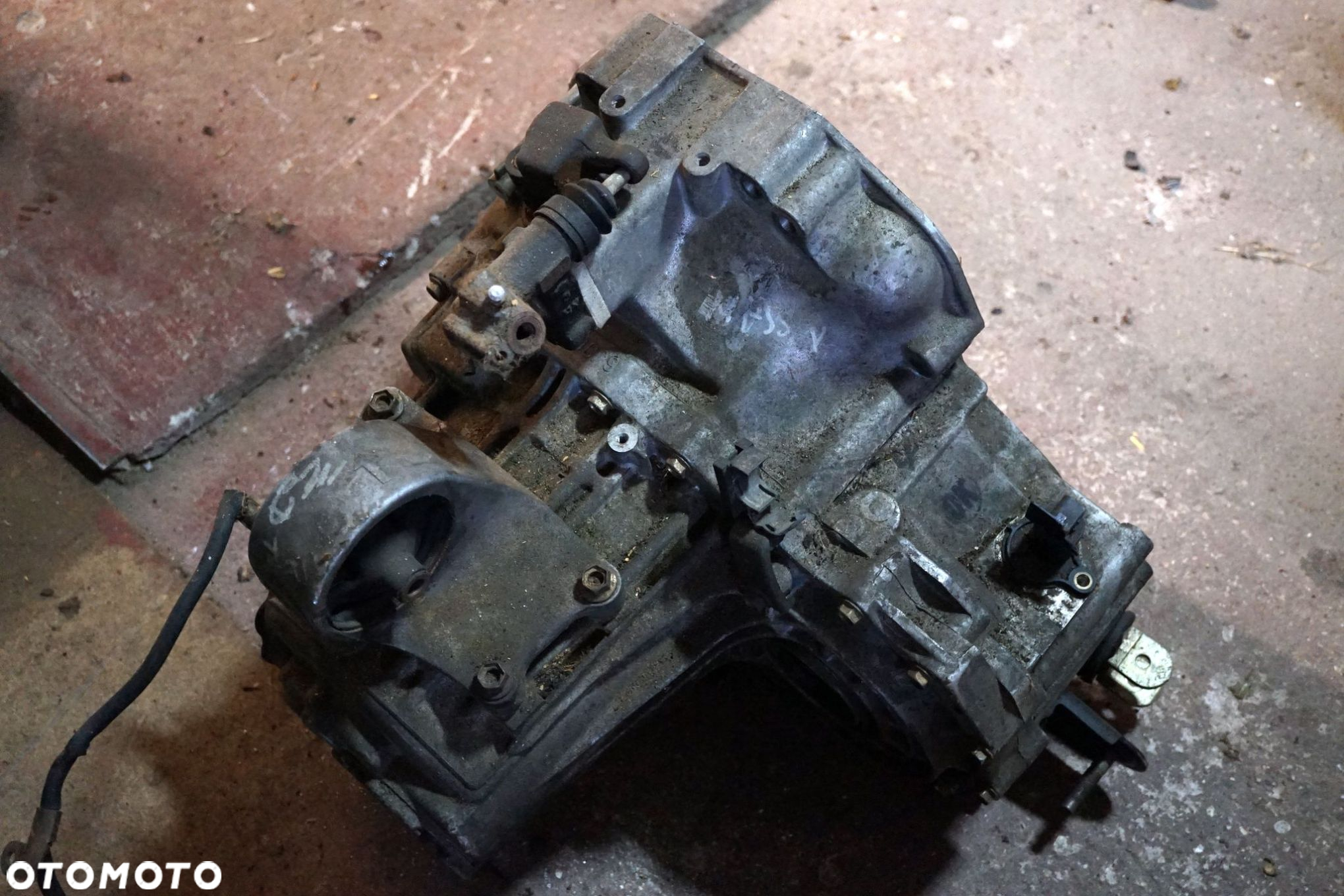 SKRZYNIA BIEGÓW MANUALNA ALMERA II N16 1.8 16V 6J0 NISSAN 2000-2003 - 6
