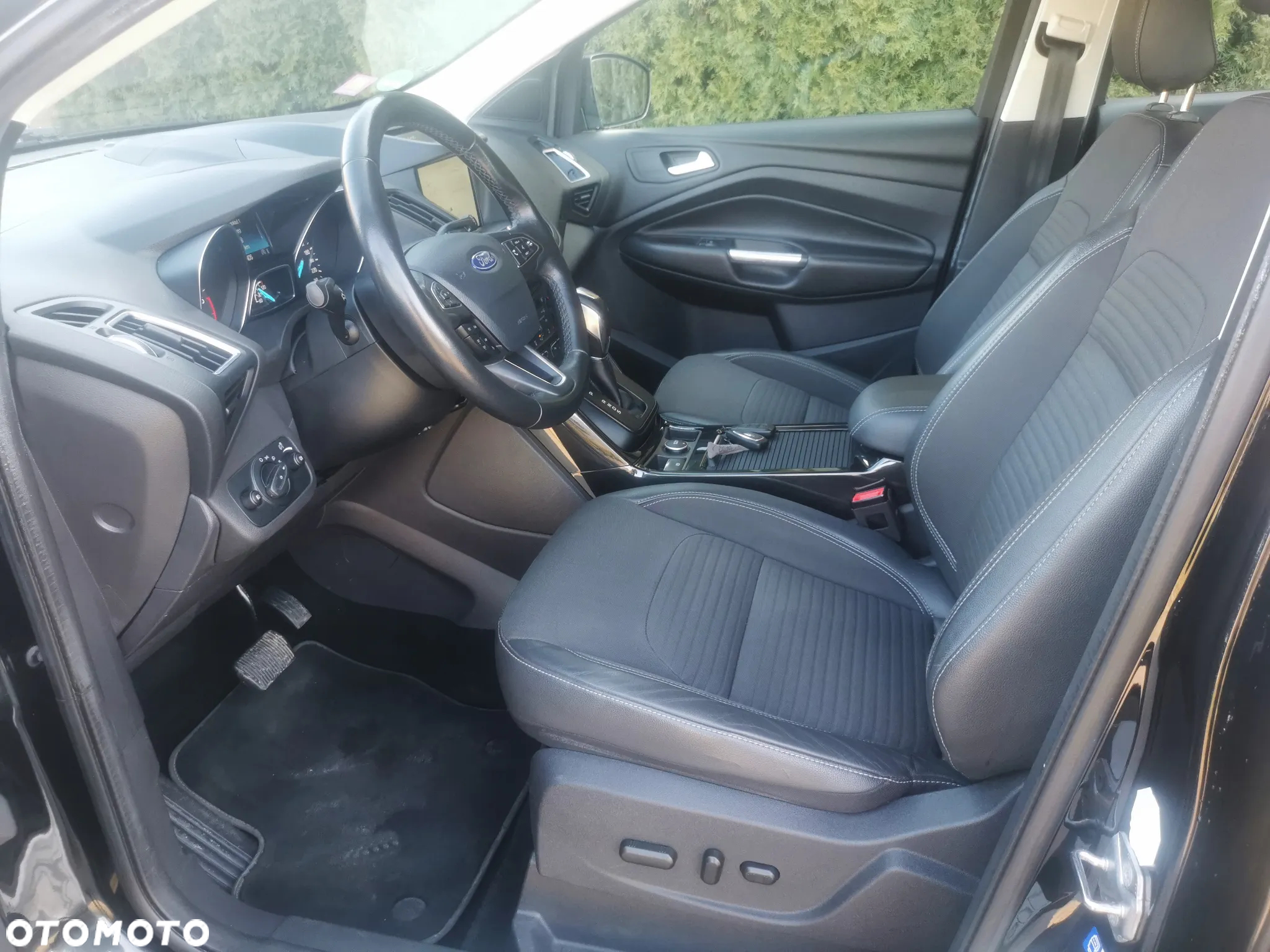 Ford Kuga 2.0 TDCi 4x4 Titanium - 9