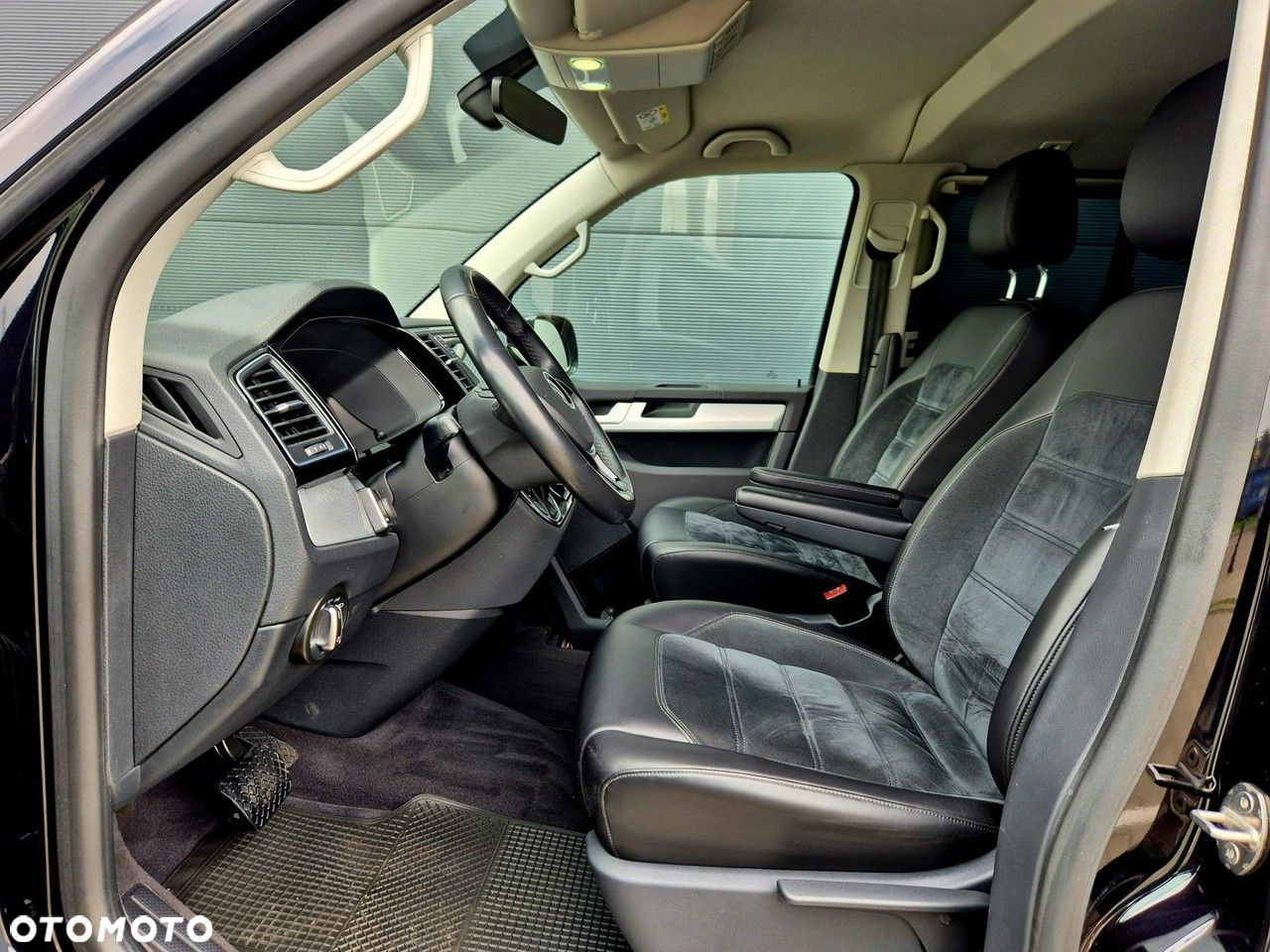 Volkswagen Multivan 2.0 BiTDI L1 Highline DSG - 5