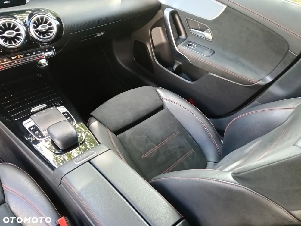 Mercedes-Benz CLA 180 d 7G-DCT AMG Line - 36