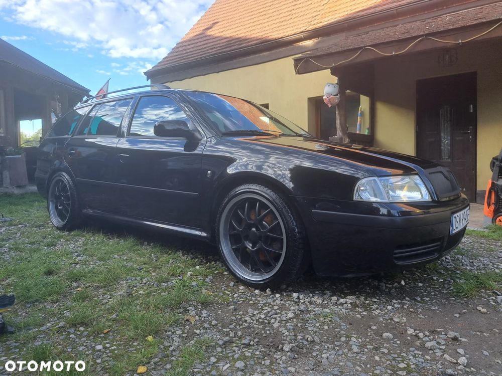 Skoda Octavia 1.8 T Combi Advance - 1