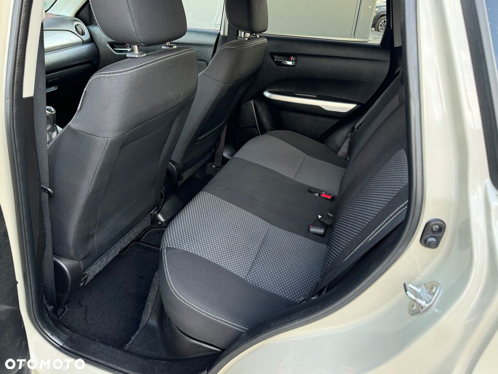 Suzuki Vitara 1.6 Premium 4WD - 8