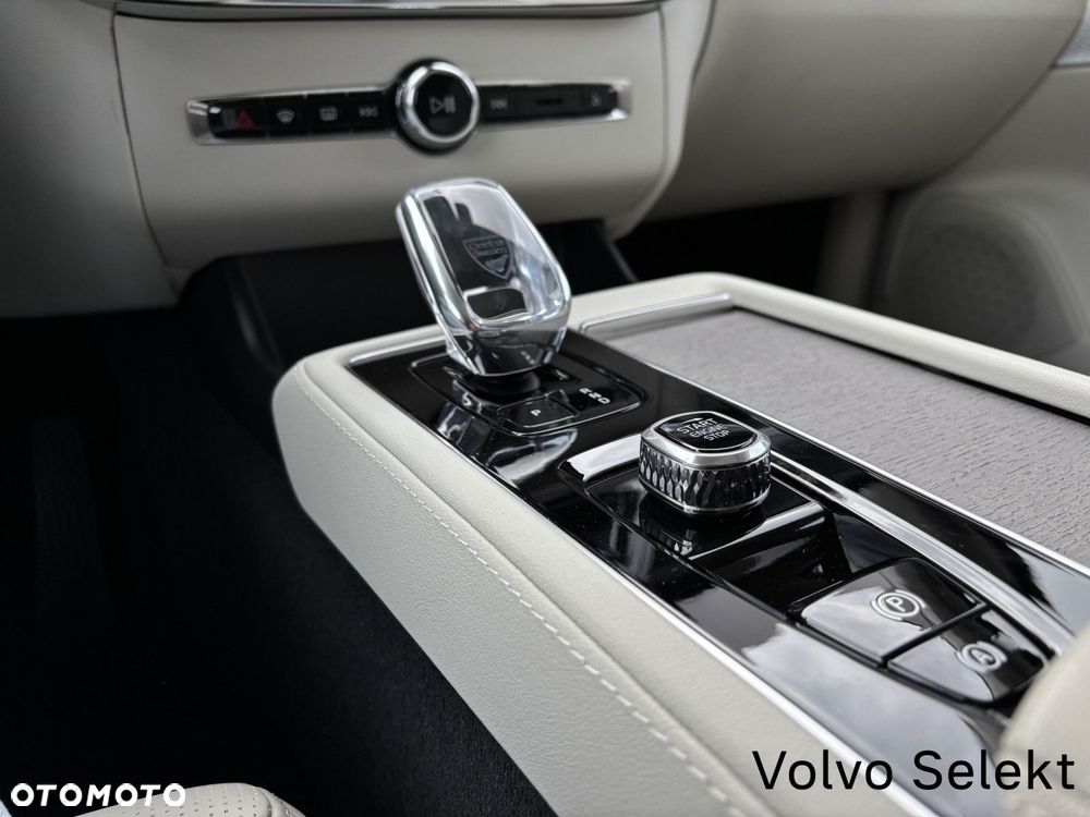 Volvo XC 90 - 16