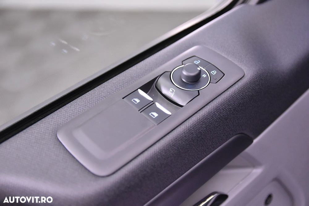 Ford Tourneo Custom Bus 320S 2.0 EcoBlue 170 CP 8AT L1H1 FWD Titanium X - 15