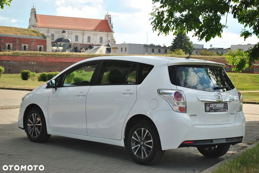 Toyota Verso - 9