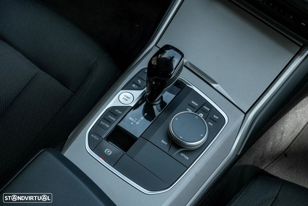 BMW 320 e Aut. Advantage - 12