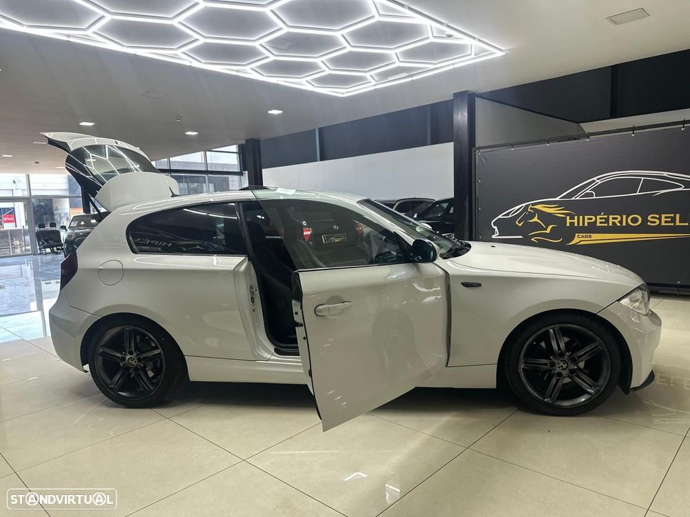 BMW 118 d Coupe Limited Edition Lifestyle c/ M Sport Pack - 9