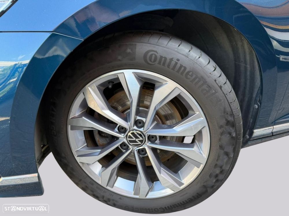 VW Passat - 8