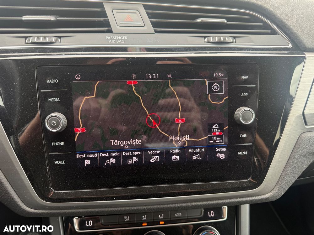Volkswagen Touran - 16
